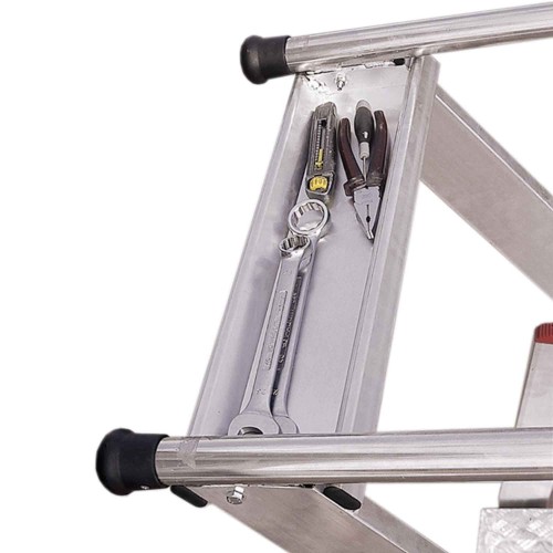 Escalera aluminio de almacén uso intensivo 5 peldaños SMT120