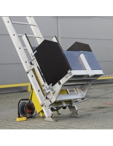 Elevador de escadas elétrico para painéis solares e materiais de 250 kg e 12 mts altura
