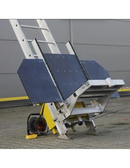 Elevador de escalera eléctrico para 250 kg paneles solares y materiales y 12 mts altura