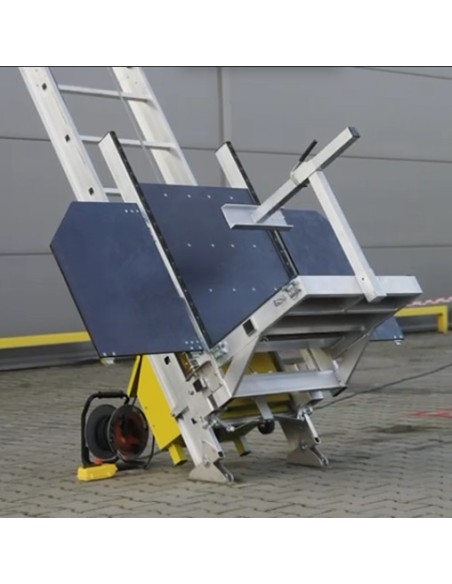 Elevador de escadas elétrico para painéis solares e materiais de 250 kg e 12 mts altura