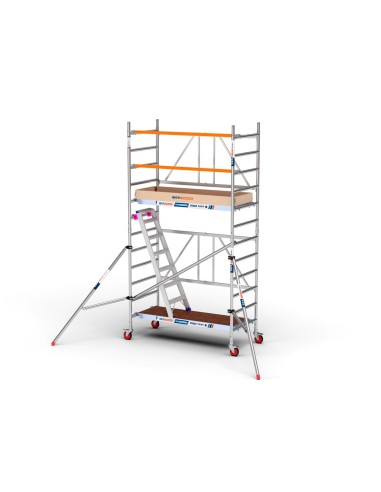 Torre de andaime com escada