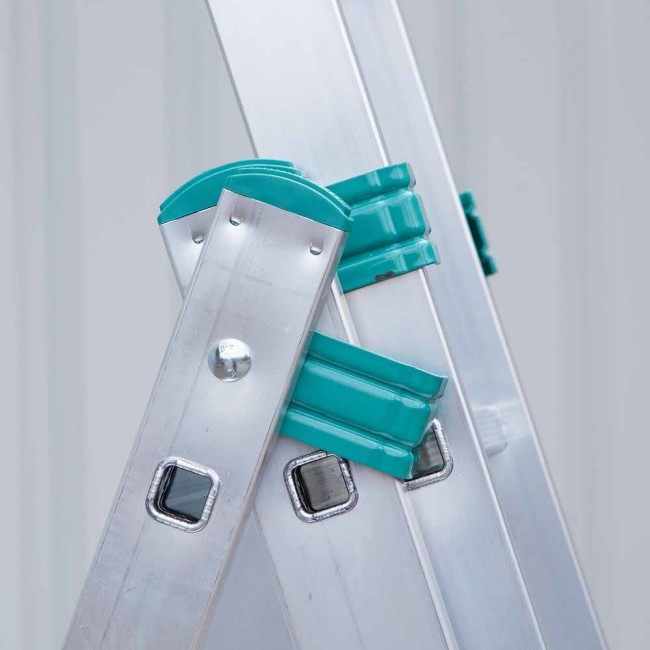 Escada extensível Eurostairs 3x9 certificada com 5 anos de garantia