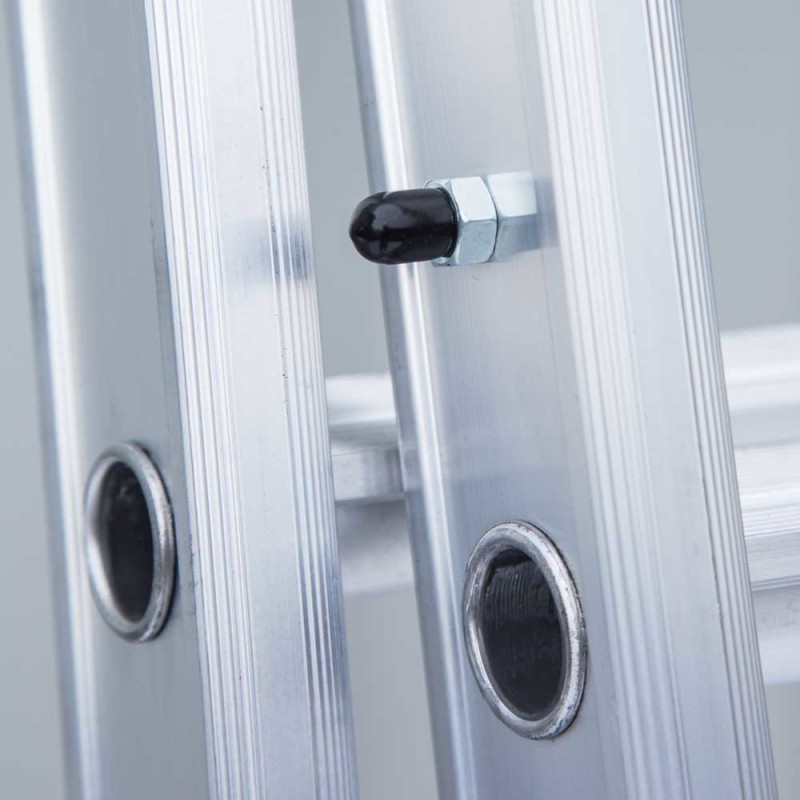 Escada EUROSTAIRS 3x10 certificada com 5 anos de garantia
