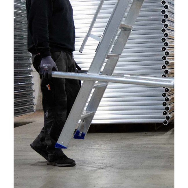 Escalera móvil de almacén 'Easy' 1x4 peldaños certificada con 5 años de garantía