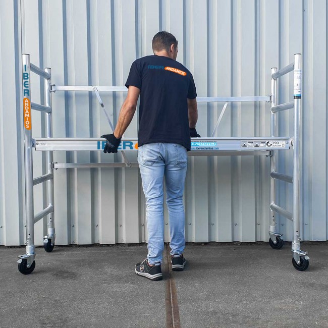 Andamio plegable en aluminio EVO con plataforma