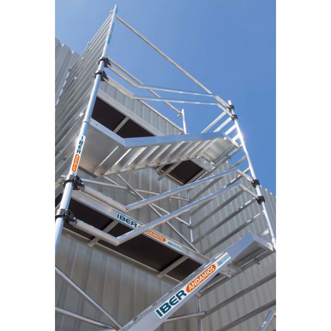 Torre de escada 135 x 250 x 6,2 m de altura de trabalho