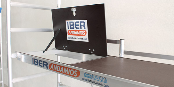 Acessórios para andaimes: são os artigos essenciais para a utilização correta dos andaimes.